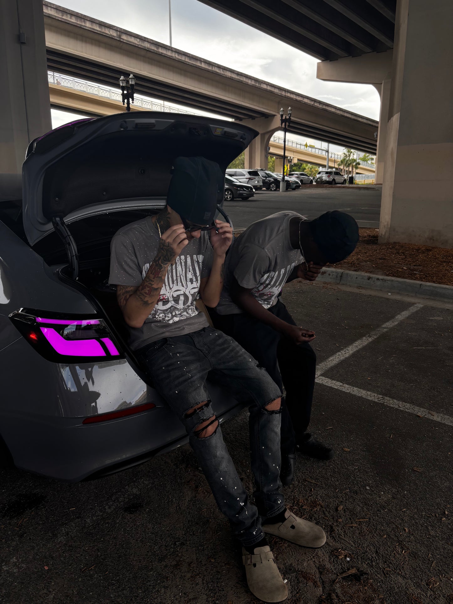 Lucky 7 Tee (Gray)